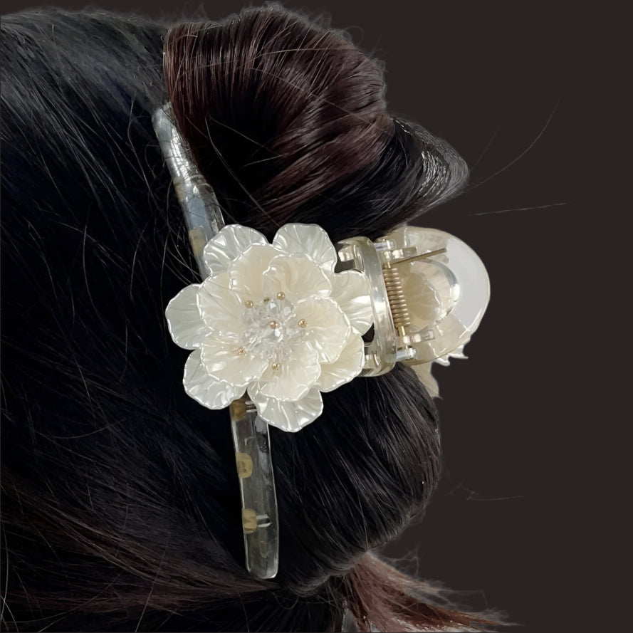 Classic Flower Claw - White